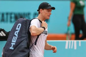 Jannik Sinner estreia no Mutua Madrid Open sem Carlos Alcaraz