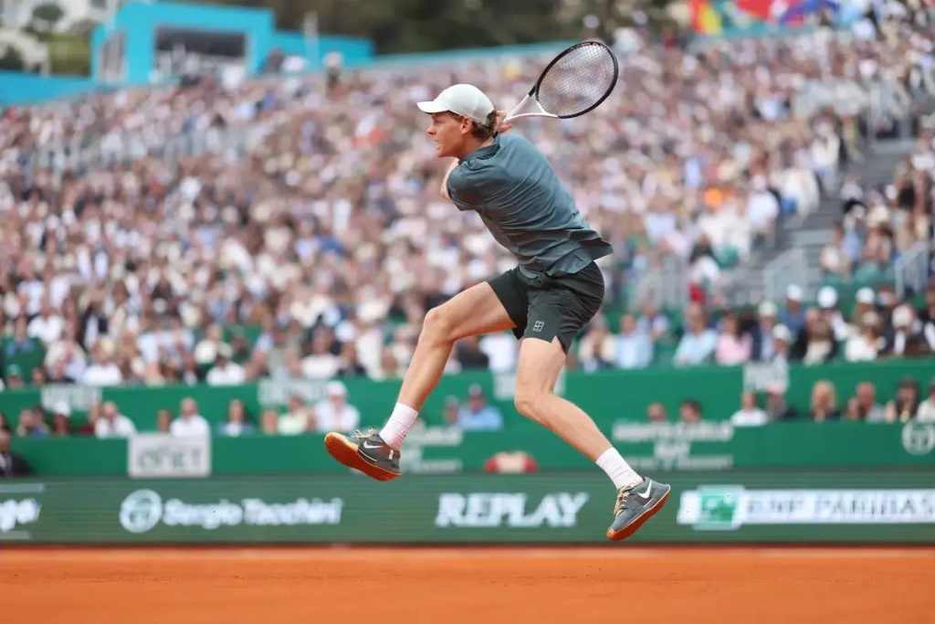 Jannik Sinner pondera sobre madrid após triunfo em Monte-Carlo