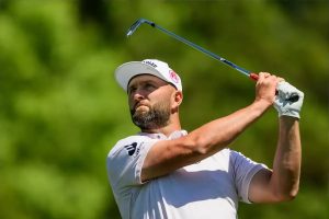 Jon Rahm faces unexpected collapse at the Masters in Augusta.