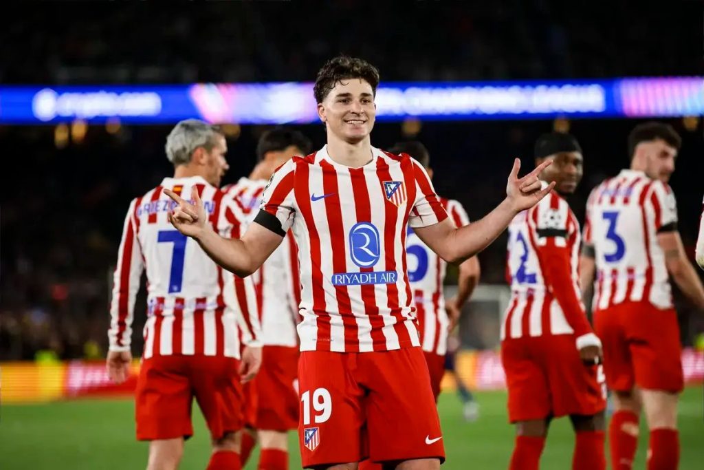 Julian Alvarez volta ao Atlético Madrid após experiência de aprendizagem