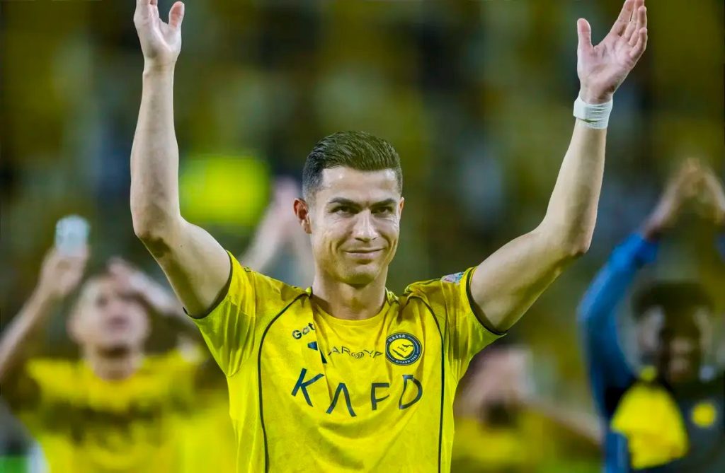 Kasey Keller predicts that Ronaldo and Messi will not succeed in the World Cup.