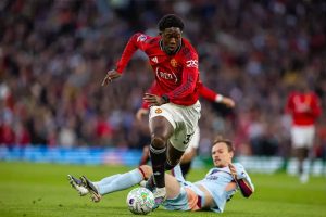 Kobbie Mainoo signs contract until 2031 with Manchester United.
