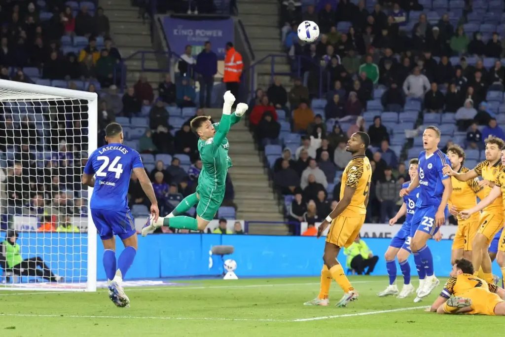 Leicester City: De campeões da Premier League a um pesadelo