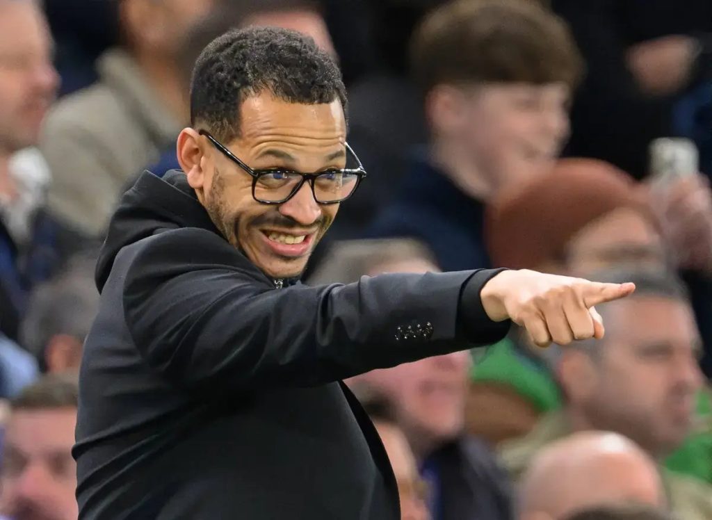 Liam Rosenior: The collateral of the Chelsea crisis at Stamford Bridge