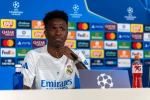 Lothar Matthaus critica Vinícius por provocações e de estar sempre a choramingar