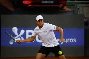 Luciano Darderi admite fraqueza mental após derrota em monte-carlo