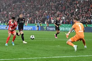 Luis Díaz garante final da Taça da Alemanha para o Bayern