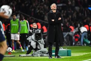 Luis Enrique states that there are no favorites in the PSG vs Liverpool match.