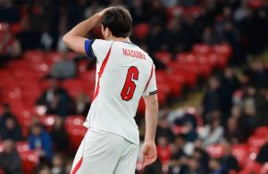 Maguire rejects Inter Miami and Napoli to stay at Manchester United.