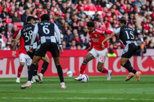 Manchester United is preparing an offensive for Richard Rios from Benfica.
