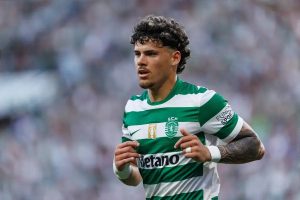 Maxi Araújo shines in the classic match and attracts scouts from European clubs.