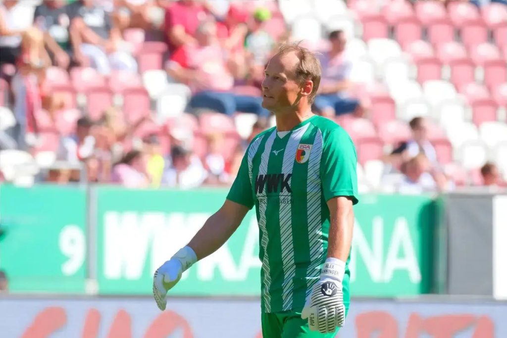 Morre tragicamente o antigo guarda-redes Alex Manninger aos 48 anos