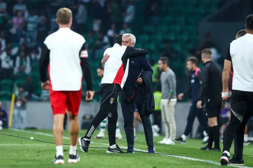 “Mourinho creates mystery with enigmatic gesture after the derby.”
