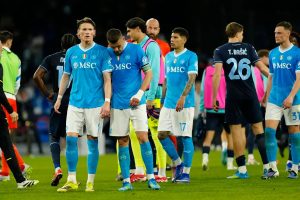 Napoli in crisis: Fans call for Antonio Conte’s head after defeat.