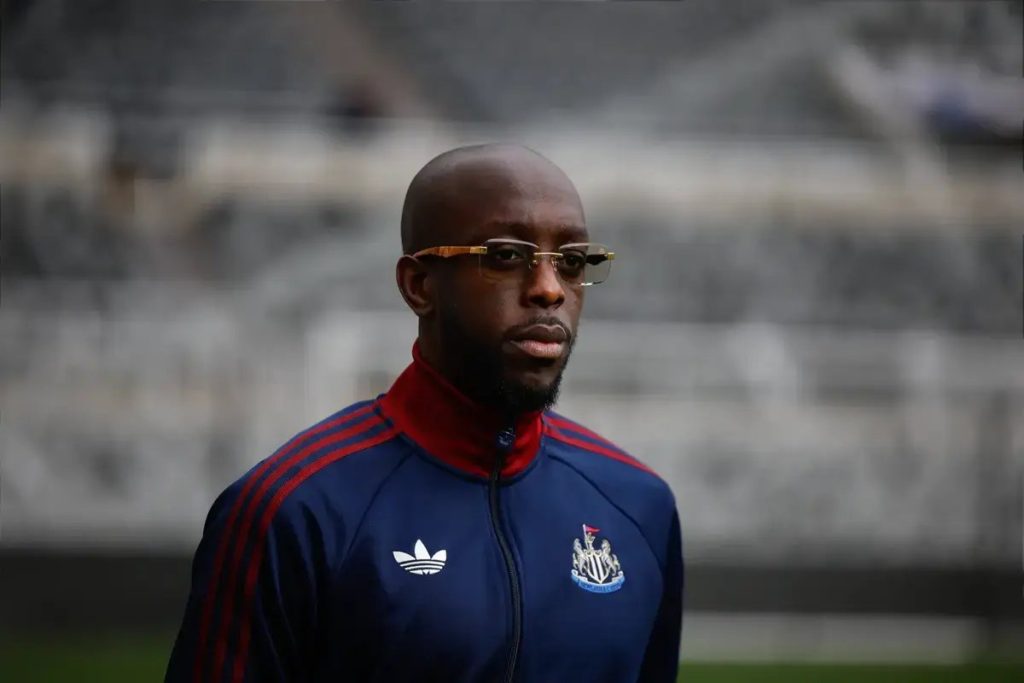 Newcastle United prepara-se para despedir Yoane Wissa por 15 milhões