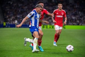 Porto e Nottingham Forest empatam em jogo emocionante da Europa League