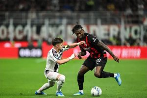 “Rafael Leão booed again by the Milan fans.”