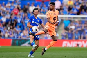 “Rashford shines and brings Barcelona closer to the La Liga title.”