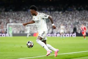 “Real Madrid on the brink of a trophyless season after mistake with Alonso.”