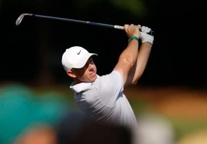 Rory McIlroy brilha e lidera após o segundo dia do Masters 2026