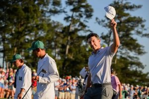 Rory McIlroy criticizes events before the Masters and defends his title.