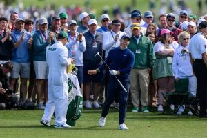 Rory McIlroy begins title defense with a great performance at the Masters.