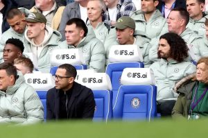 Rosenior tries to calm the storm surrounding Enzo Fernández.