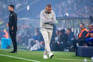 Rui Borges analyzes options before the match against Tondela.