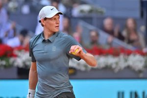 Sinner supera Bonzi no madrid open, Shelton e Grant eliminados
