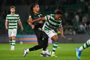“Sporting receives boos after frustrating draw with Tondela.”