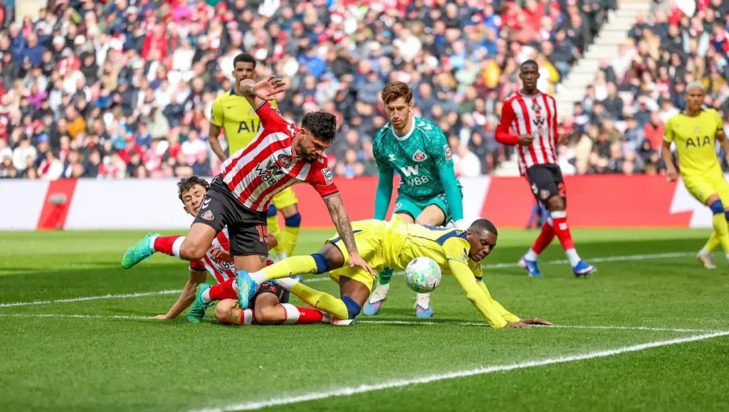 Tottenham perde na estreia de De Zerbi e continua na zona de despromoção