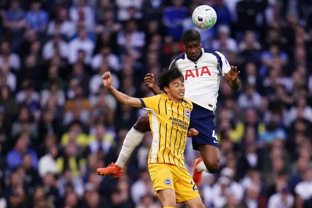Tottenham vê esperanças de sobrevivência abaladas por empate do Brighton