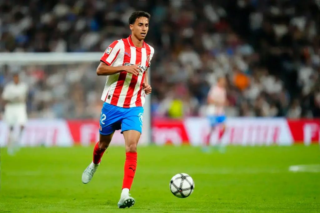 Vitor Reis ambiciona brilhar no Manchester City na próxima temporada