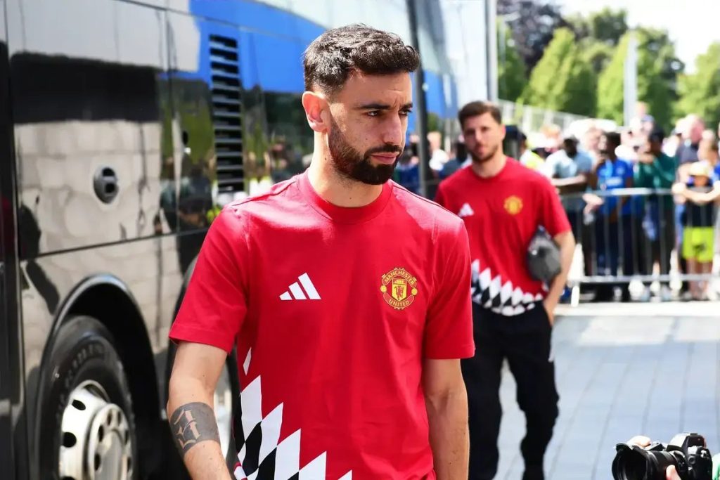 Bruno Fernandes responds to Roy Keane after record of assists.