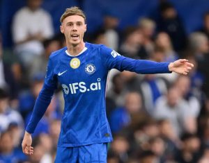 Cole Palmer admits to considering a move to Manchester United.
