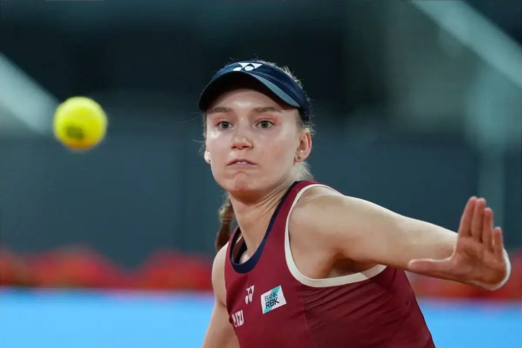 Elena Rybakina criticizes Aryna Sabalenka’s protest at the French Open.