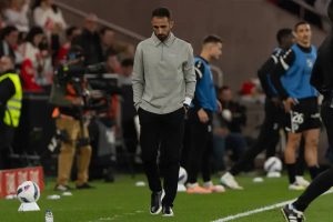 Gil Lameiras warns: Necessary changes at V. Guimarães.