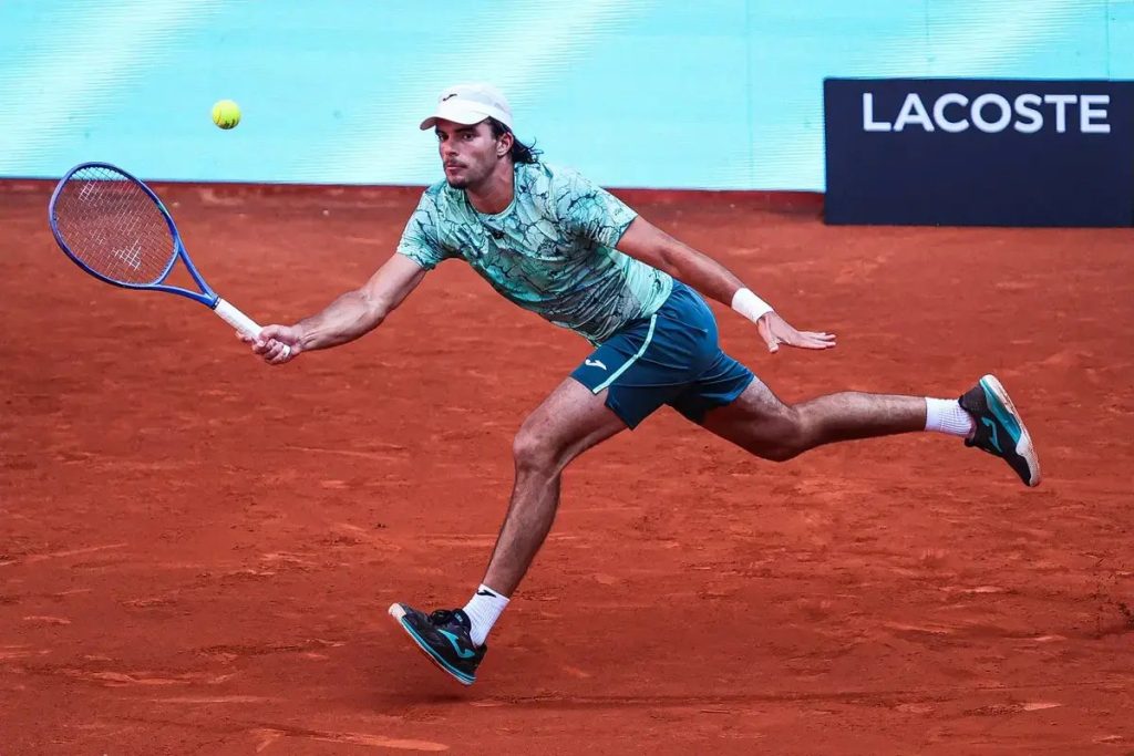 Jaime Faria avança no qualifying do Masters 1.000 em roma