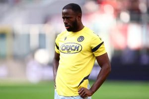 Keinan Davis reports racist insult after Cagliari’s defeat.