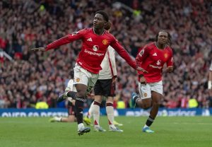 Kobbie Mainoo shines under Carrick’s guidance at Manchester United.