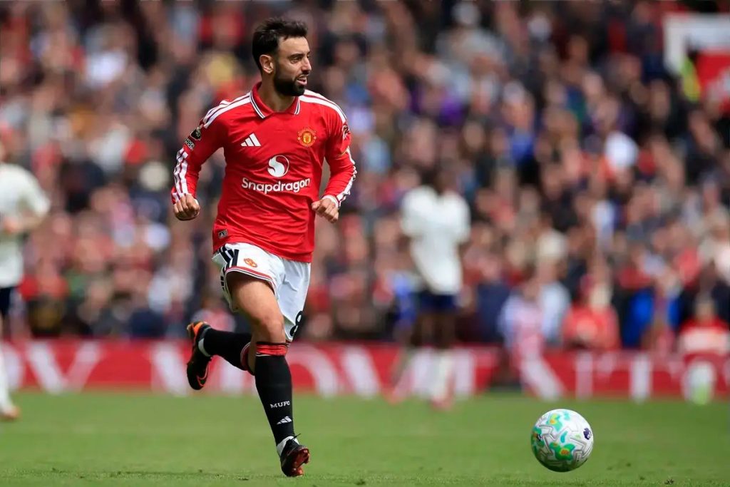 Manchester United inicia negociações para renovar com Bruno Fernandes