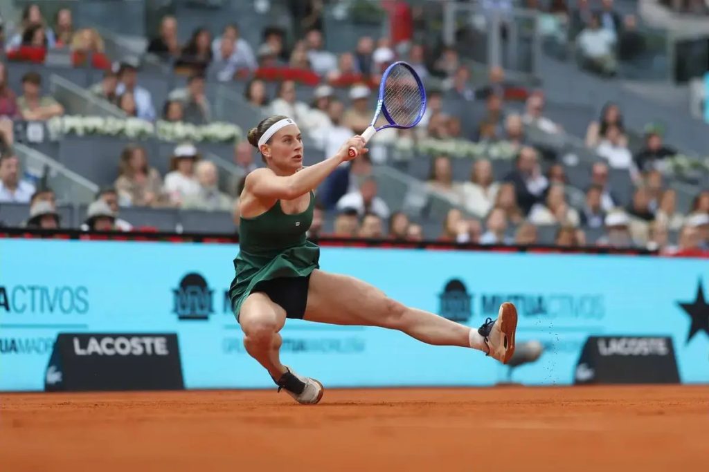 Marta Kostyuk withdraws from the Rome Open after impressive streak.