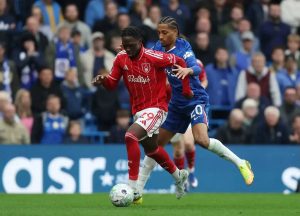 Nottingham Forest surprises Chelsea with a convincing victory in the Premier League.