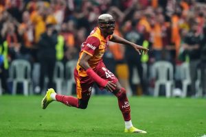 “Osimhen praises João Pereira: A fantastic coach in the spotlight.”