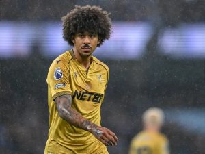 “Pochettino updates on Chris Richards’ status two weeks before the World Cup.”