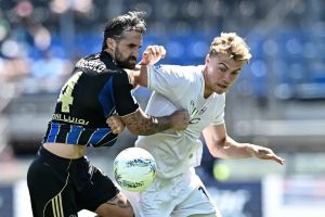 Rasmus Hojlund shines and secures his stay at Napoli.