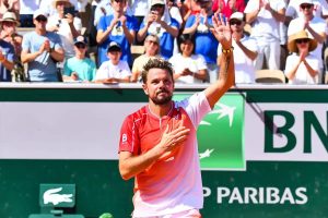 Stan Wawrinka emocionado com homenagem de Federer no open francês