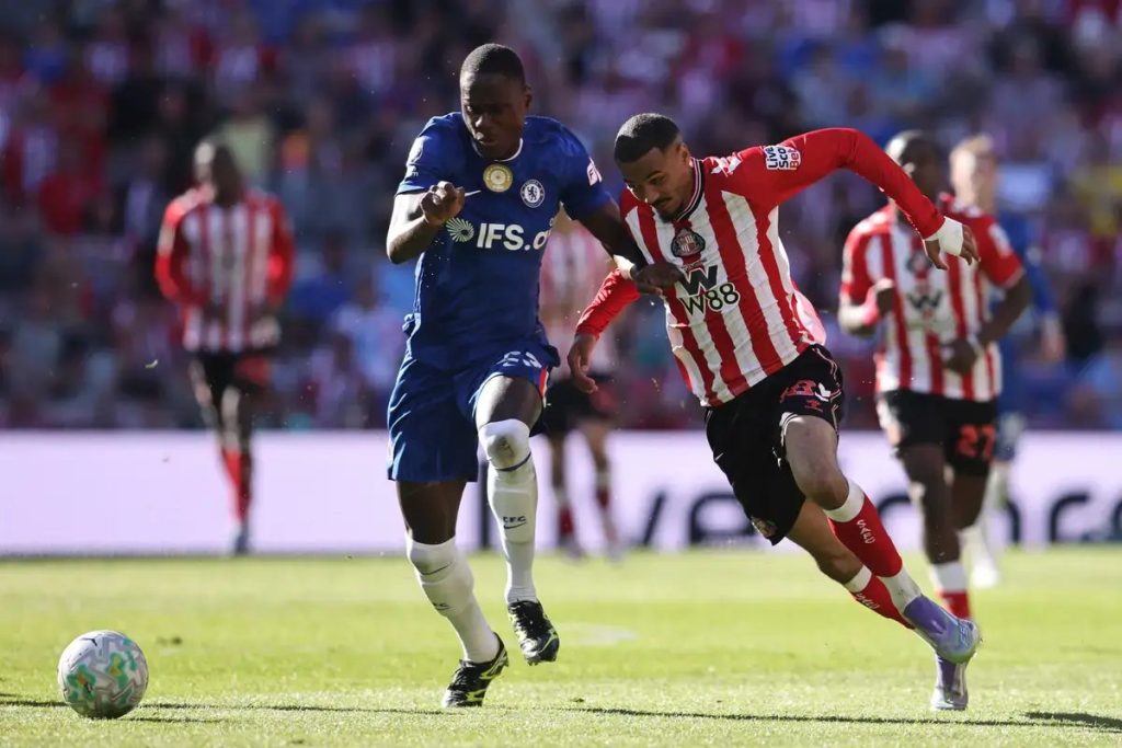 Sunderland defeats Chelsea and secures a place in Europe.