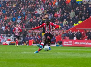 Sunderland secures a draw with Manchester United in an exciting match.
