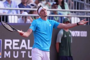 Zverev desabafa após eliminação chocante no Open da Itália